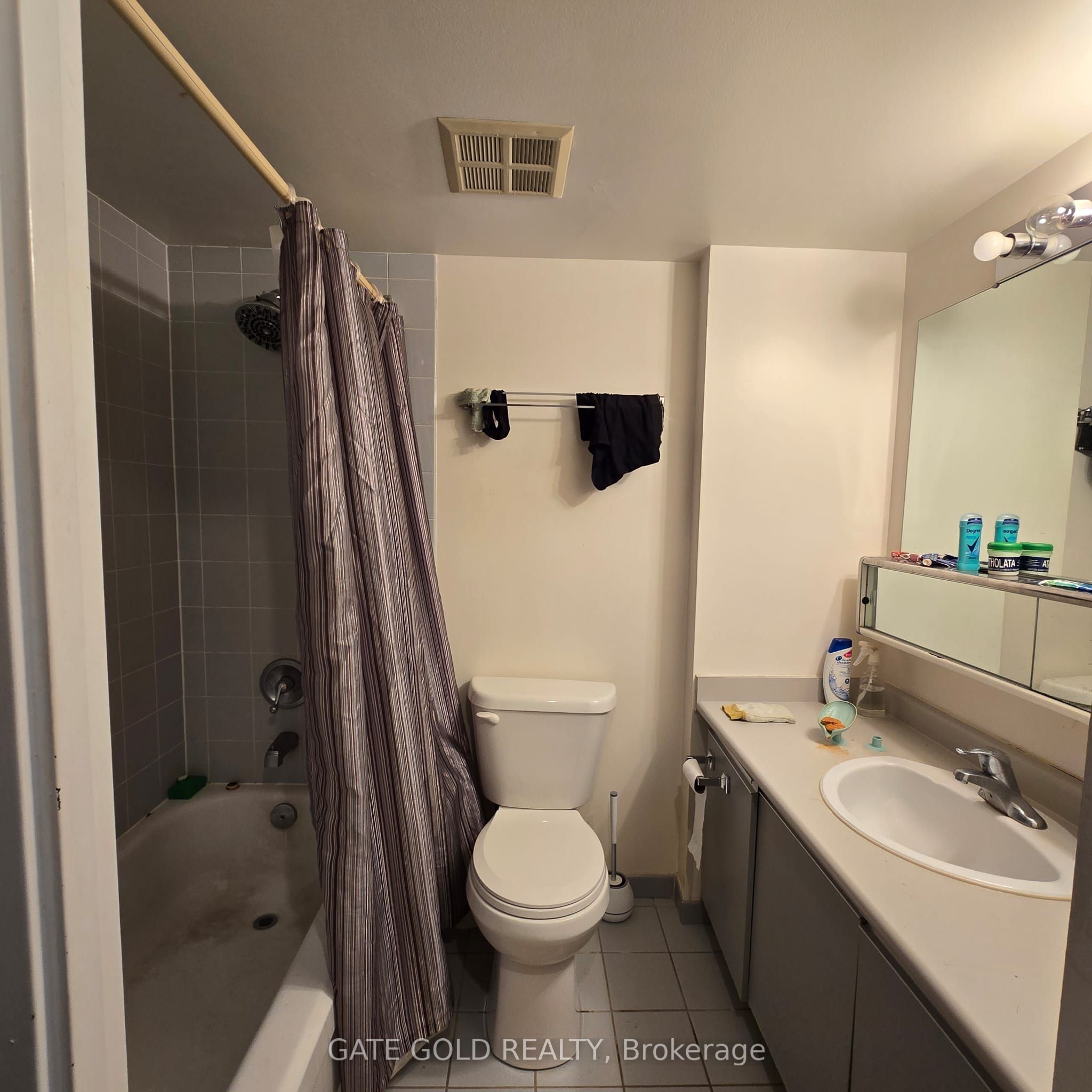 600 Rexdale Boulevard, #LPH2