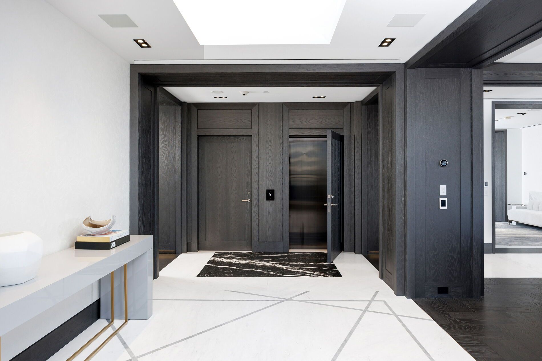 181 Davenport Road PH1201