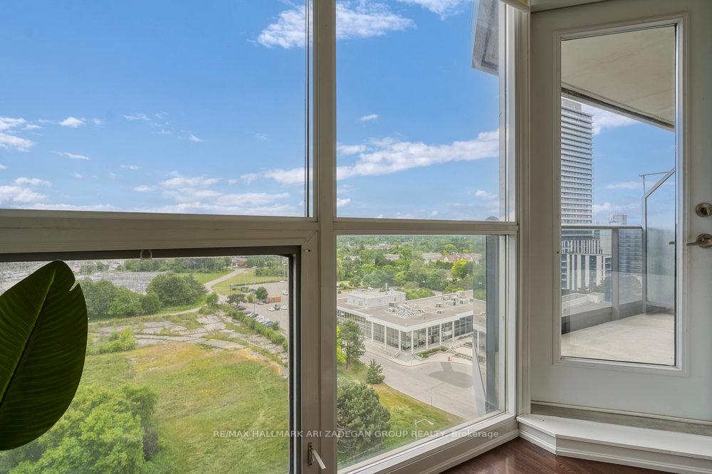 3 Bedrooms Condo at 5791 Yonge, Toronto For sale