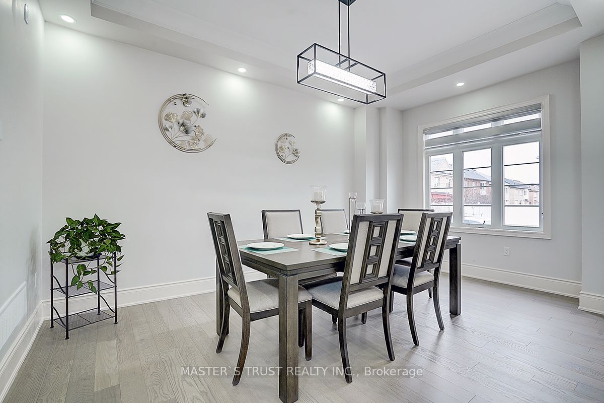 220 Wesmina Avenue, Whitchurch-Stouffville Stouffville