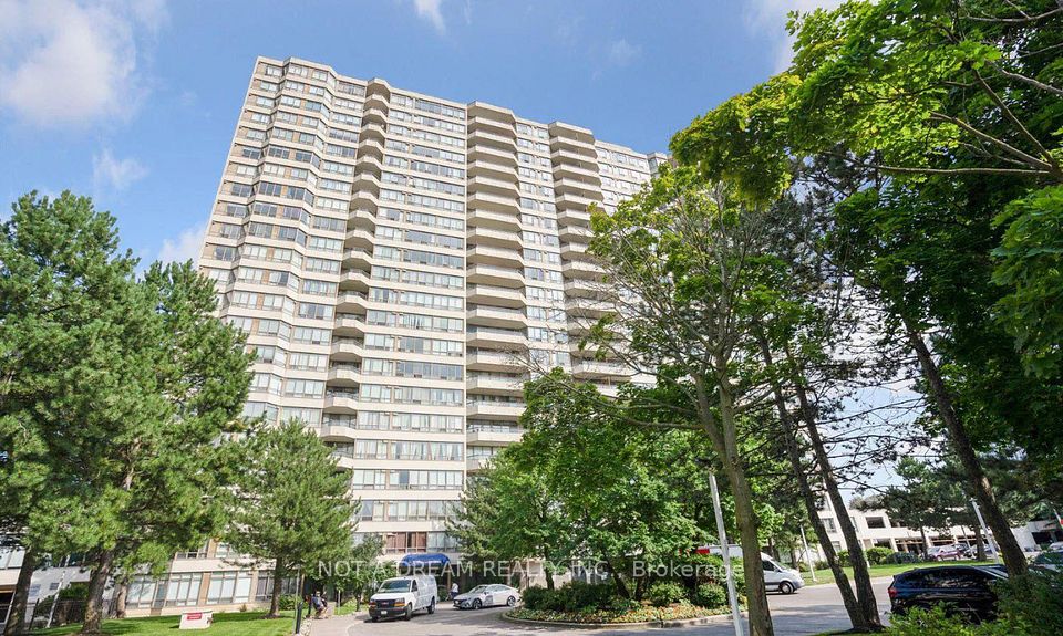 3 Greystone Walk Drive