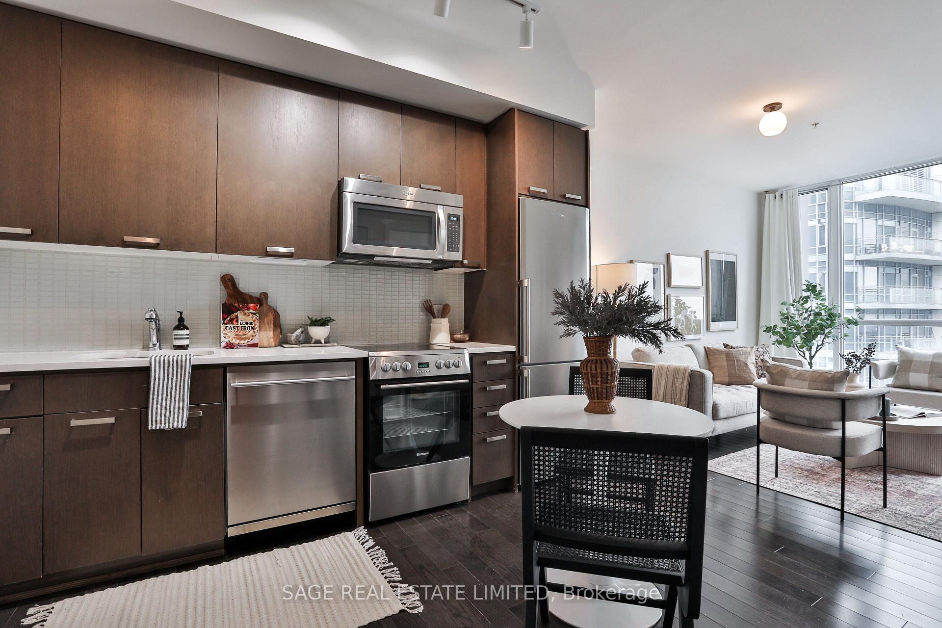 1 Bedroom Condo at 295 Adelaide,  Toronto For sale