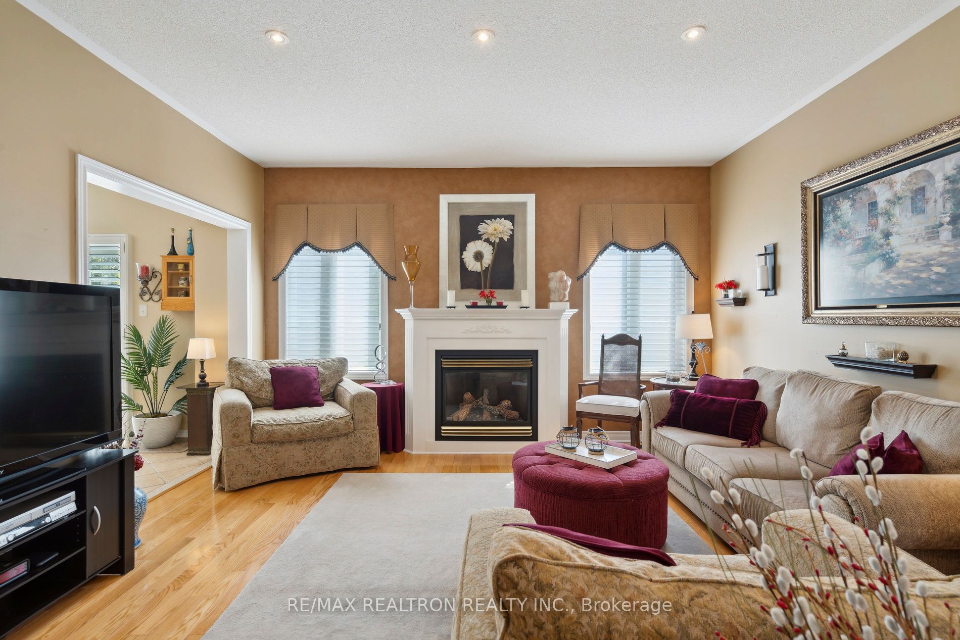 545 Pleasant Ridge Avenue