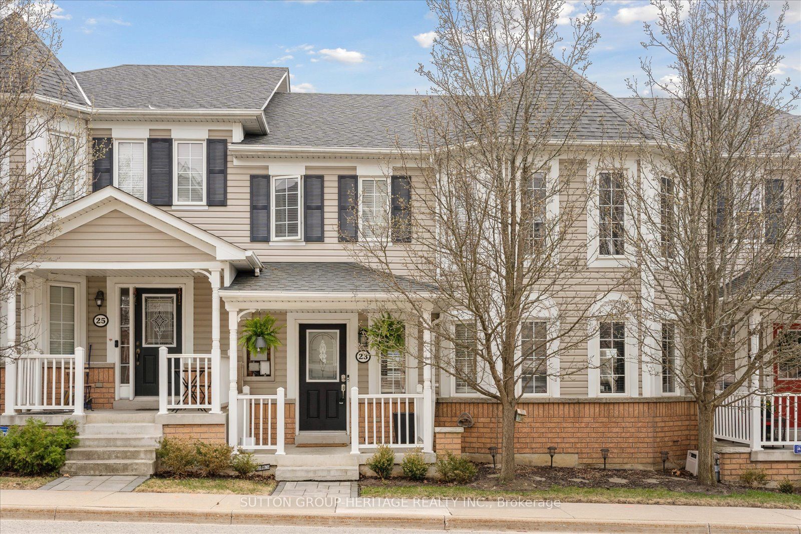 #25 - 23 Vallance Way, Whitby, ON L1M 0E7
