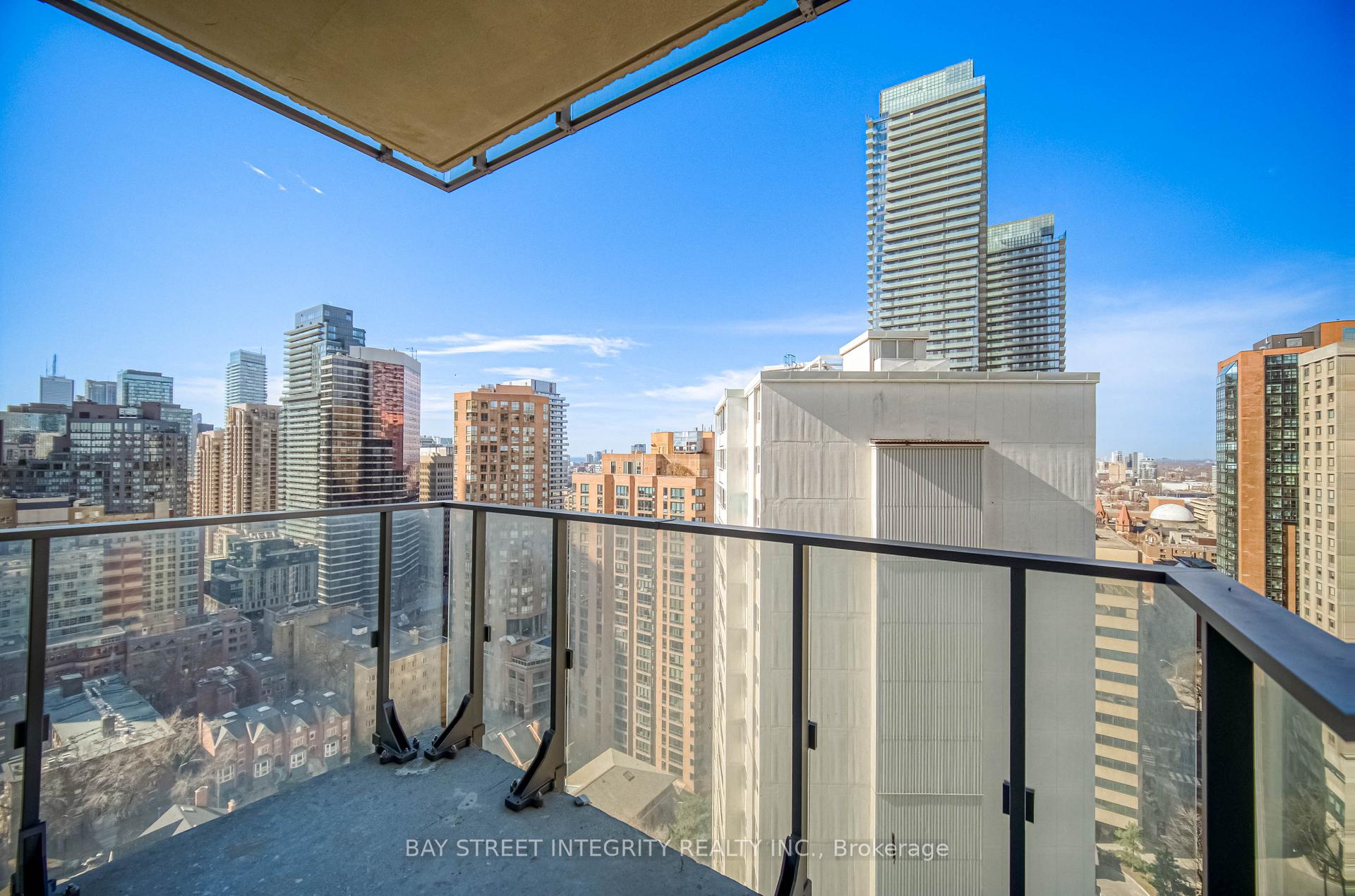 1 Bedroom Condo at 75 St Nicholas, Toronto For sale