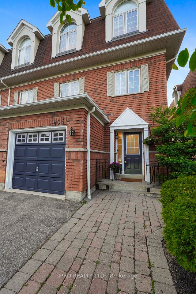 3403 Southwick