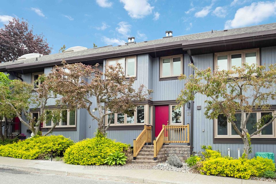 37 Rainbow Creekway, Toronto, ON M2K 2T9
