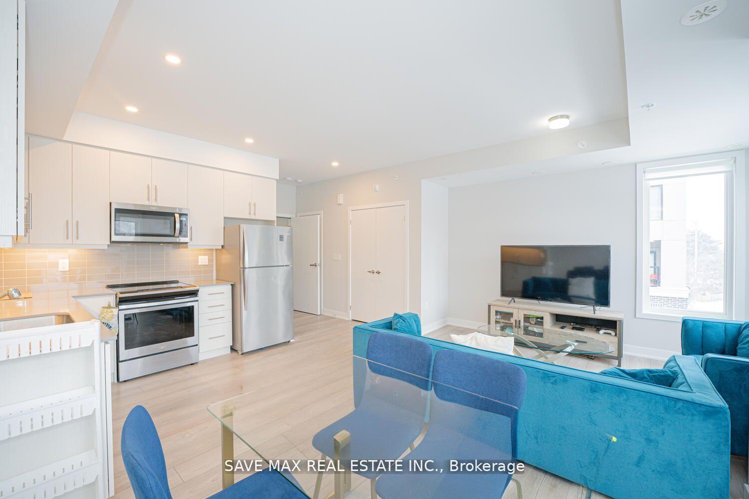 2 Bedrooms Condo at 3472 Widdicombe, Mississauga For sale