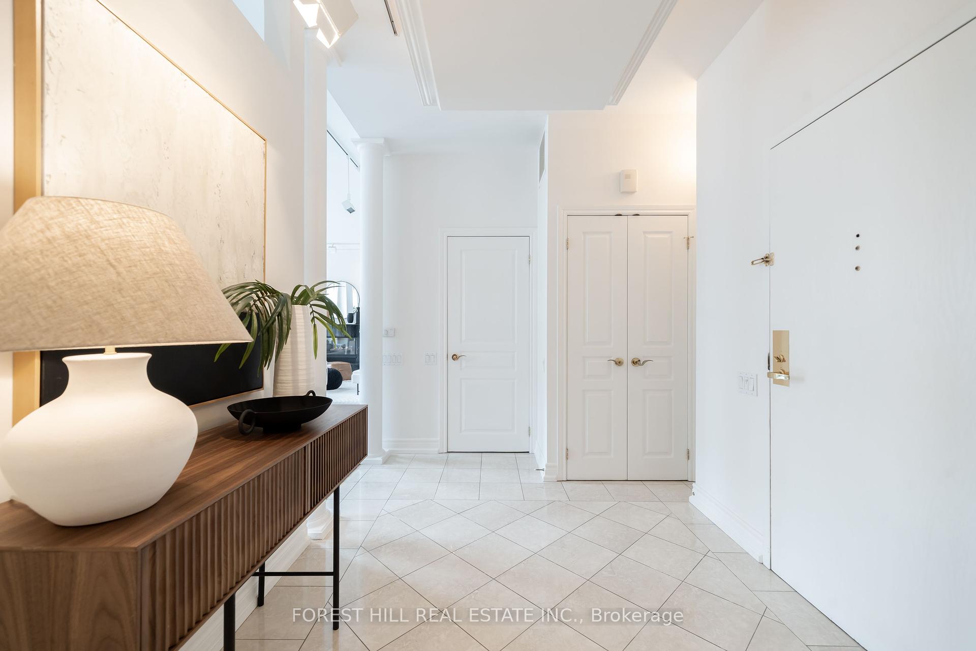 3 Bedrooms Condo at 1 Balmoral, Toronto For sale