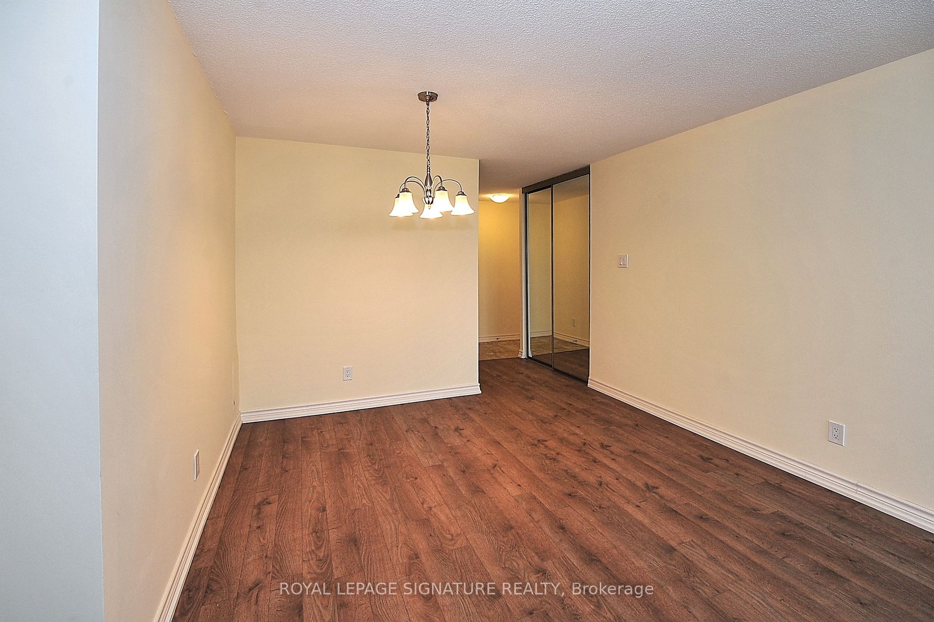 10 Tangreen Court, #702
