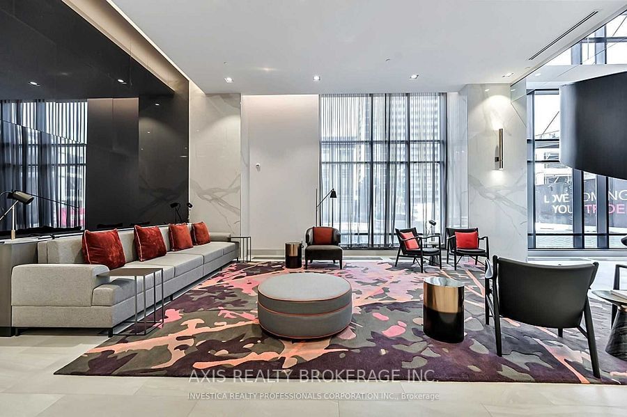 9 Mabelle Avenue, #1515