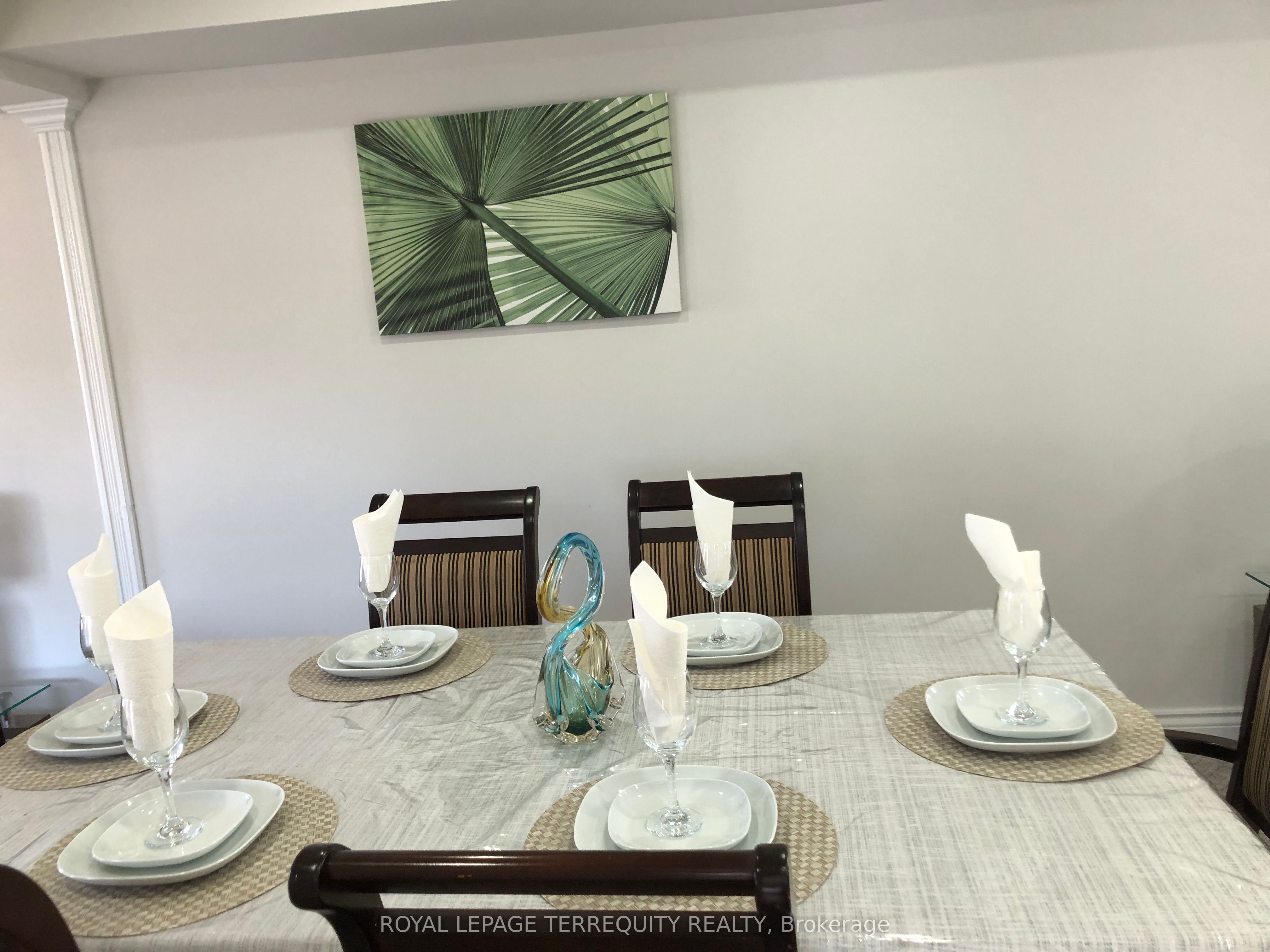 1284 Dartmoor Street, Oshawa, ON L1K 2M7
