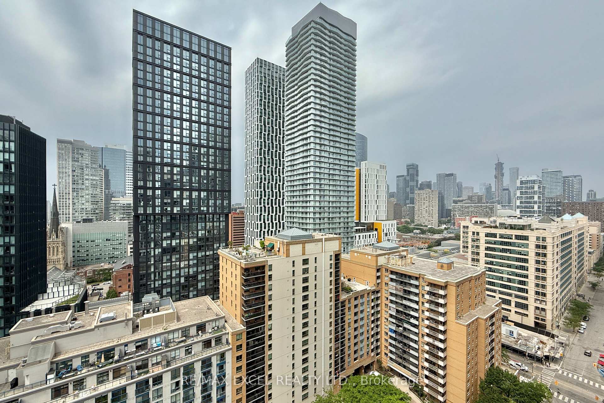 2 Bedrooms Condo at 65 Mutual, Toronto For sale