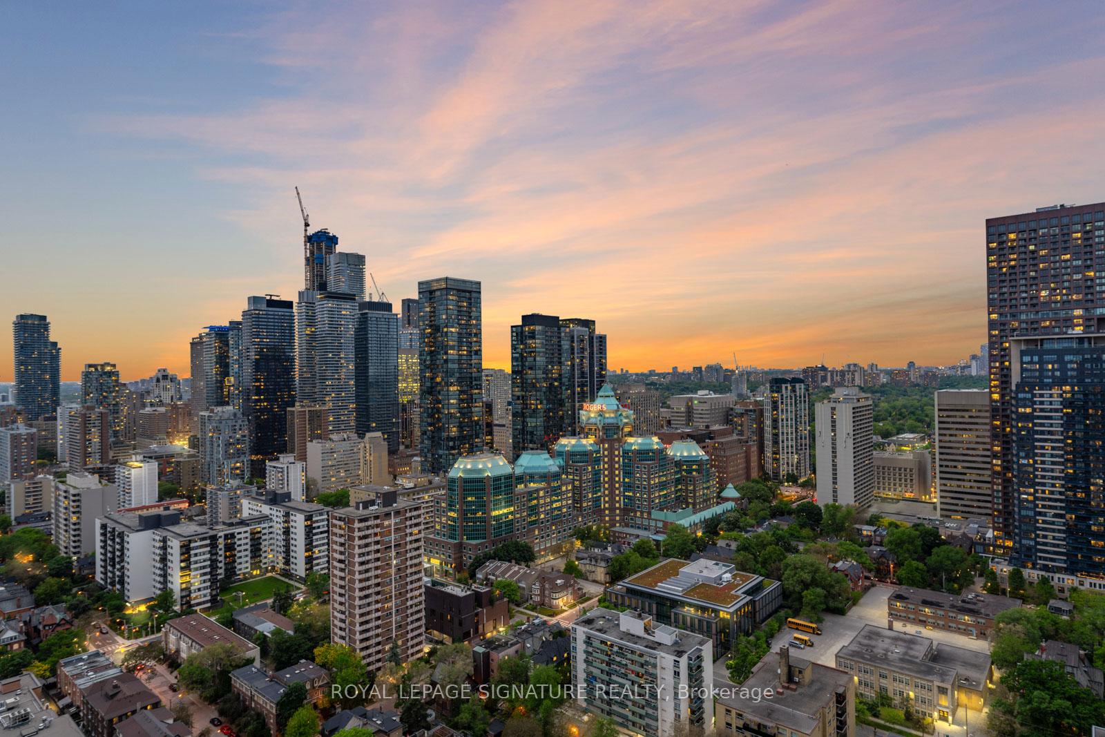 3 Bedrooms Condo at 500 Sherbourne, Toronto For sale
