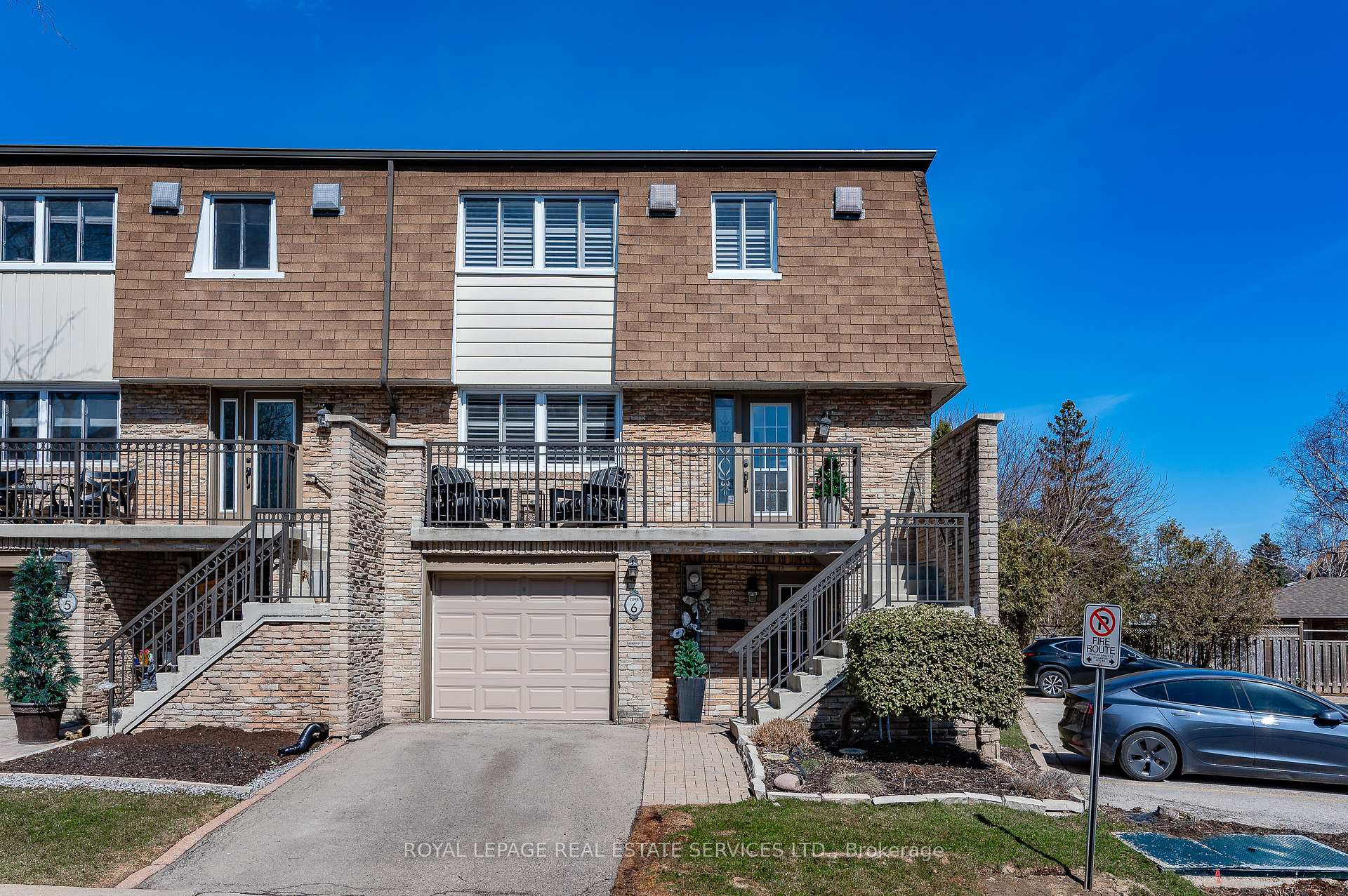 3 Bedrooms Condo at 2098 Marine,  Oakville For sale