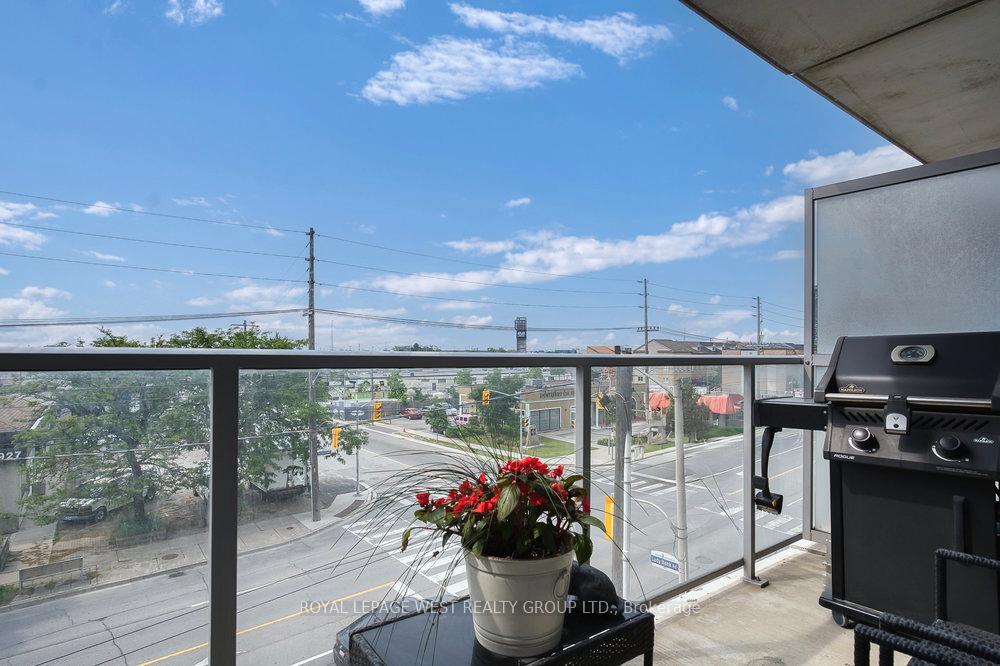 1 Bedroom Condo at 51 Lady Bank, Toronto For sale