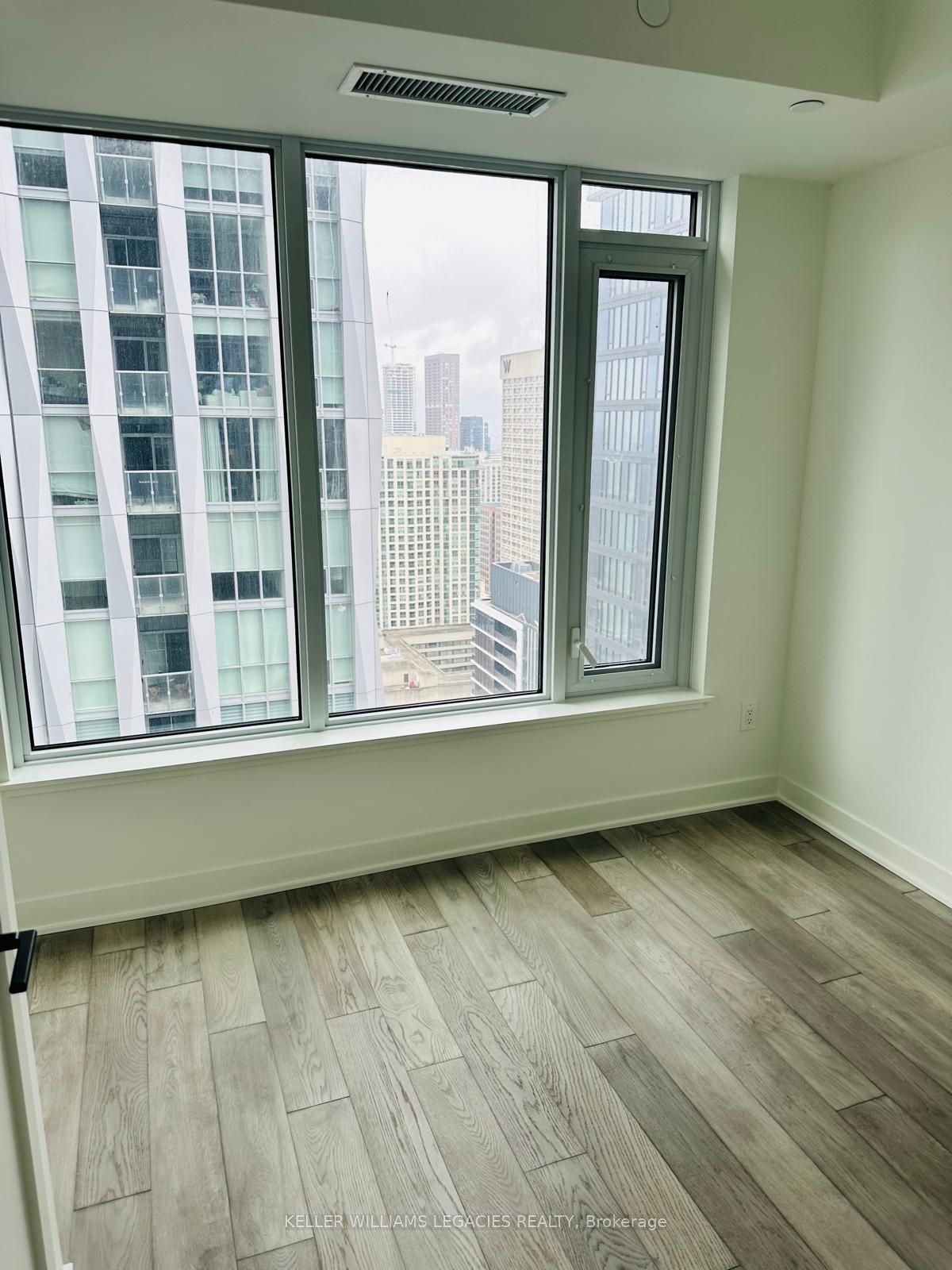 11 Yorkville Avenue, #3106