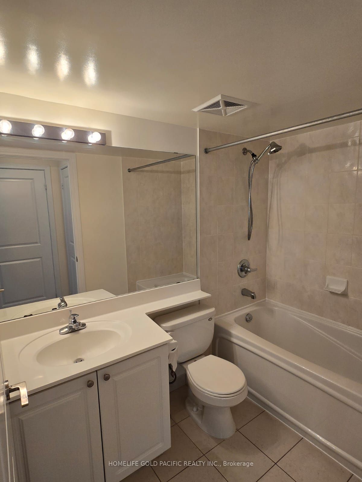 35 Bales Avenue, #1109
