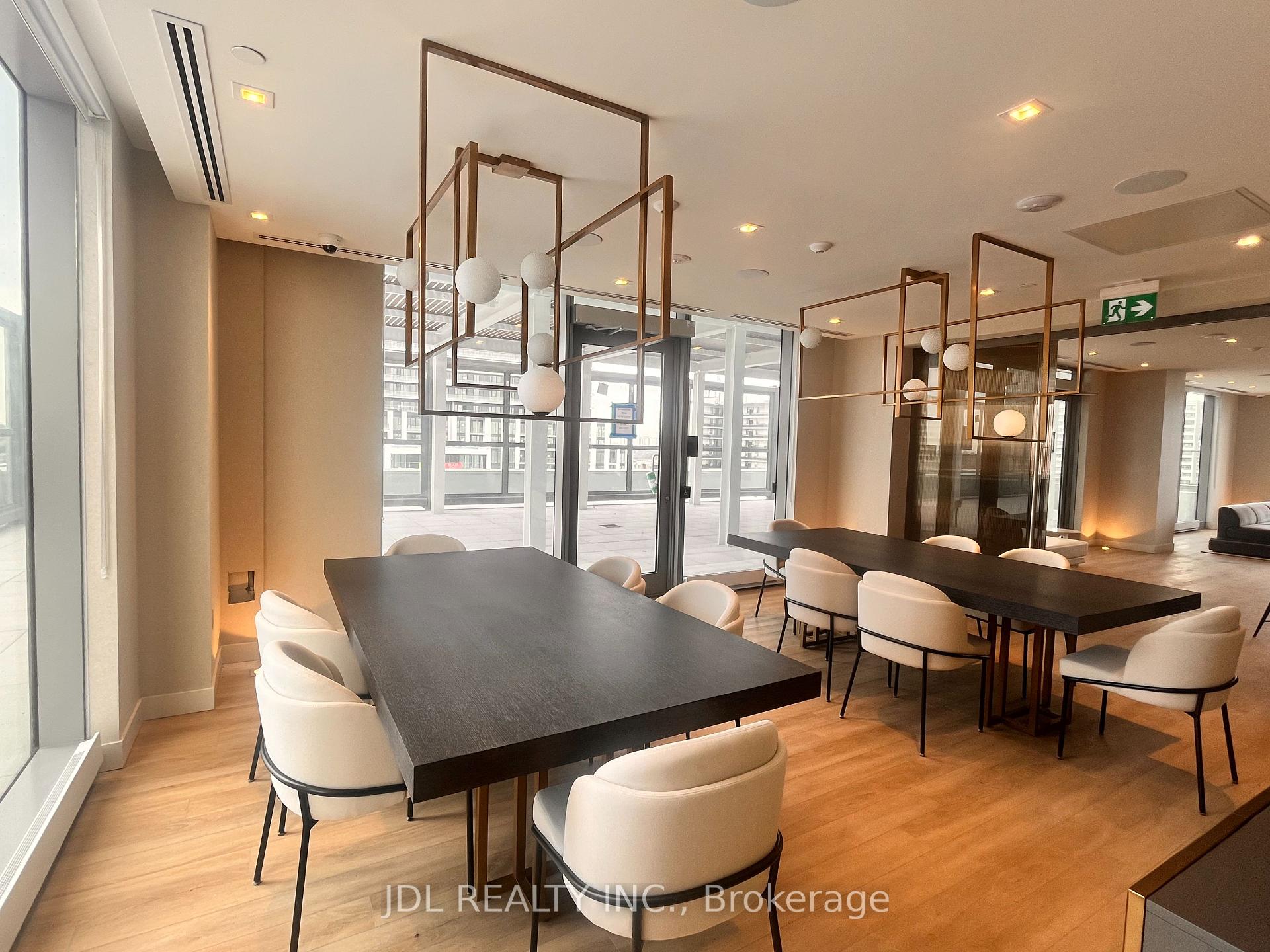 3 Bedrooms Condo at 7 Golden Lion, Toronto For sale