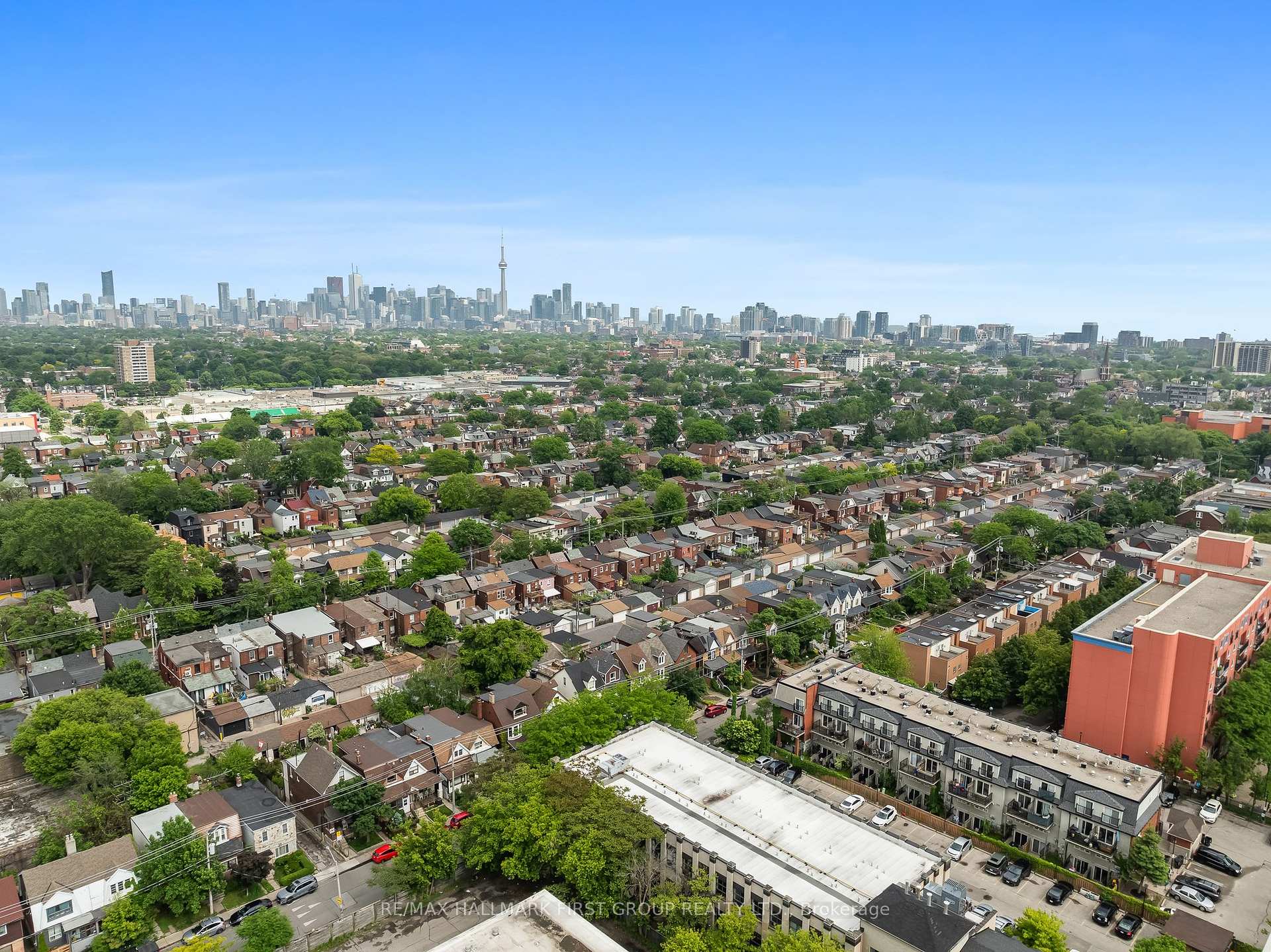 3 Bedrooms Condo at 262 St. Helen’s, Toronto For sale