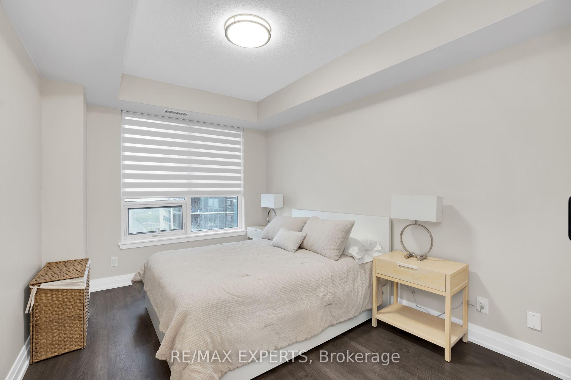 2 Bedrooms Condo at 3700 Highway 7, Vaughan For sale