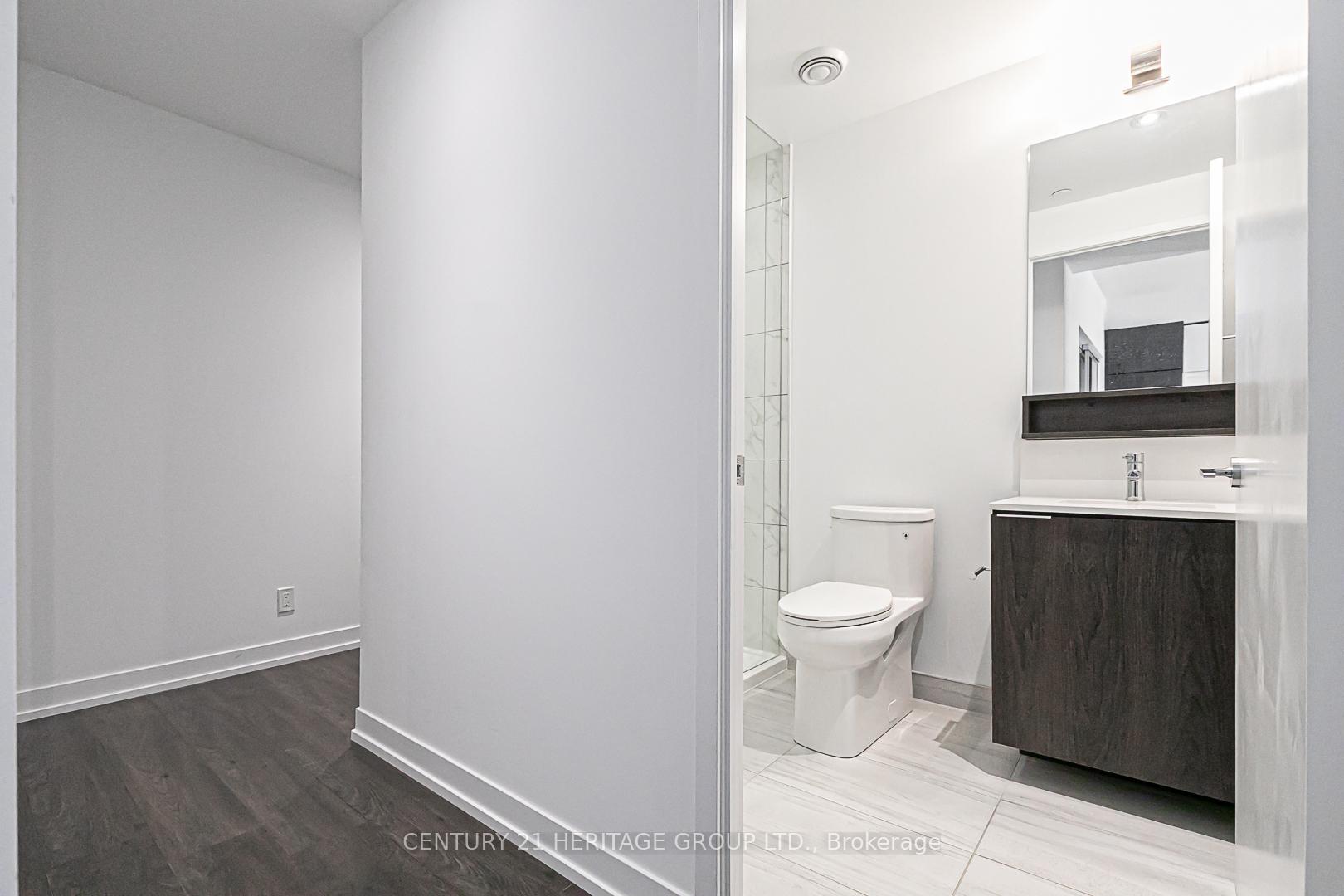2 Bedrooms Condo at 950 PORTAGE,  Vaughan For sale