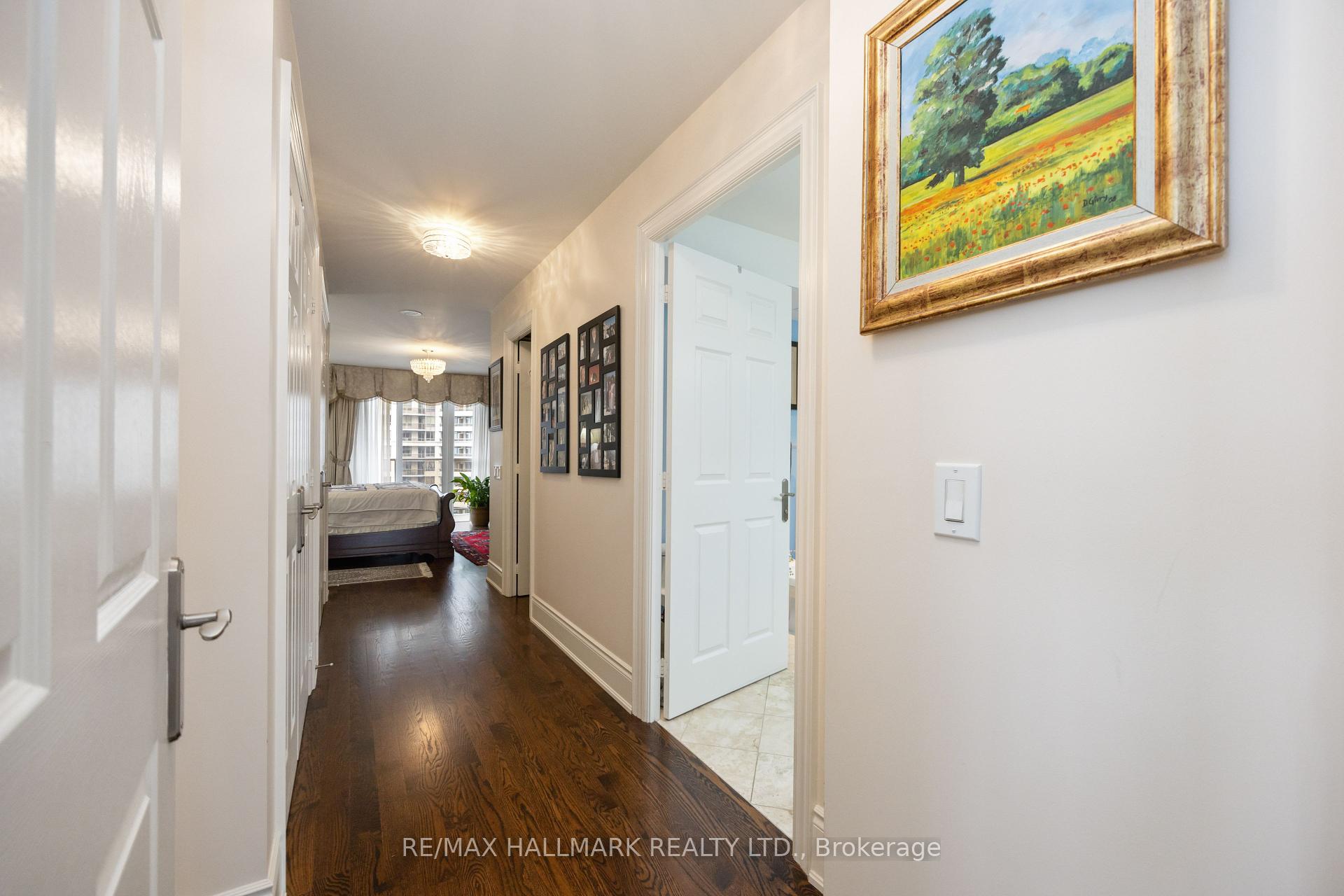 4 Bedrooms Condo at 80 Harrison Garden, Toronto For sale