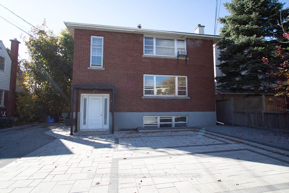 180 Woodroffe