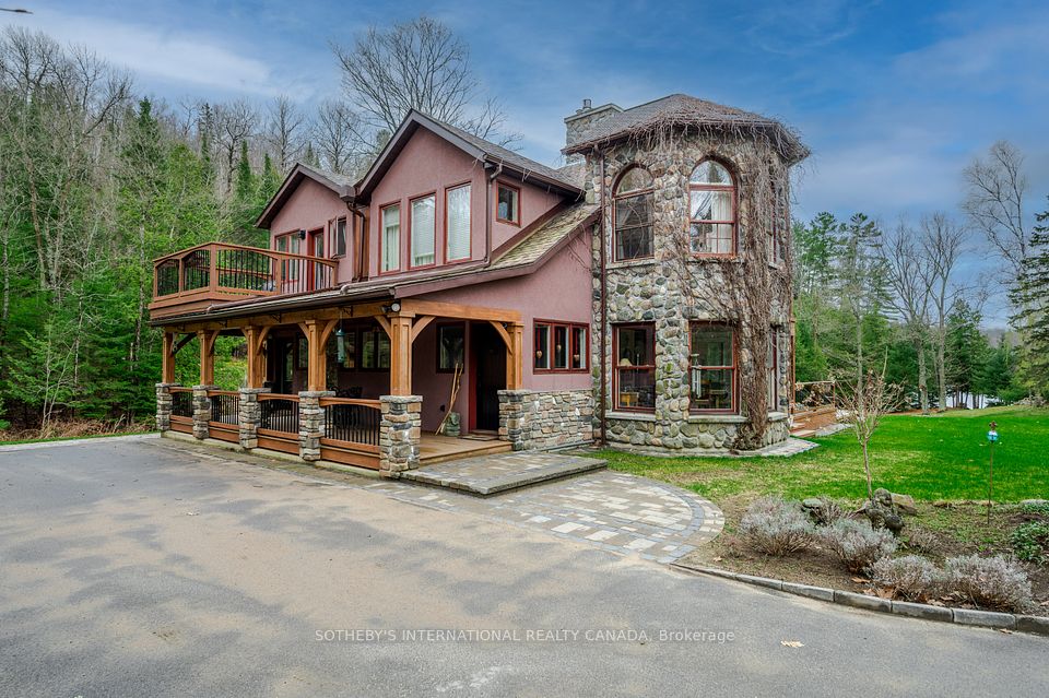 2004A Bay Lake Road, Bancroft, ON K0L 1C0