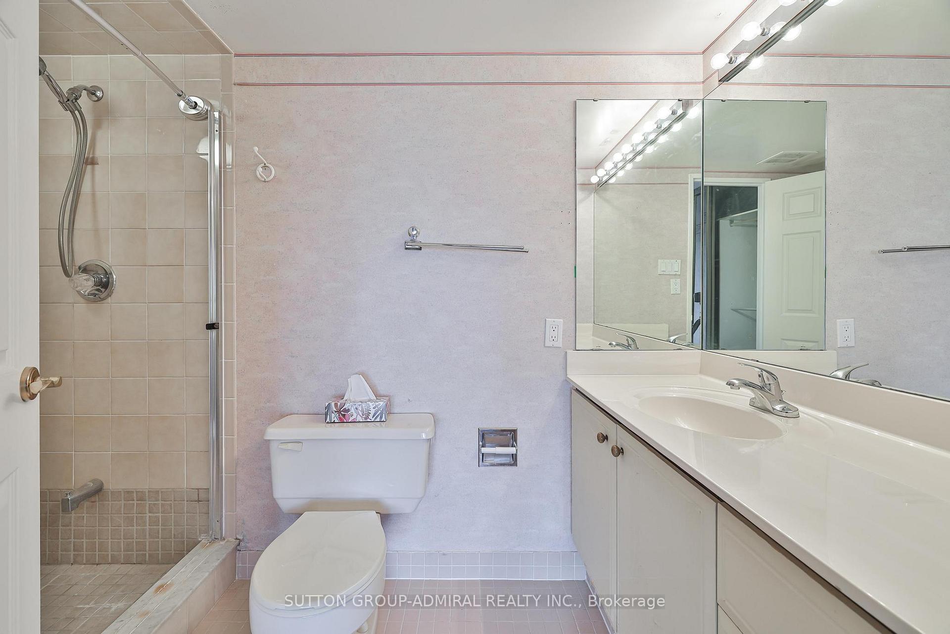 3 Bedrooms Condo at 131 Torresdale, Toronto For sale