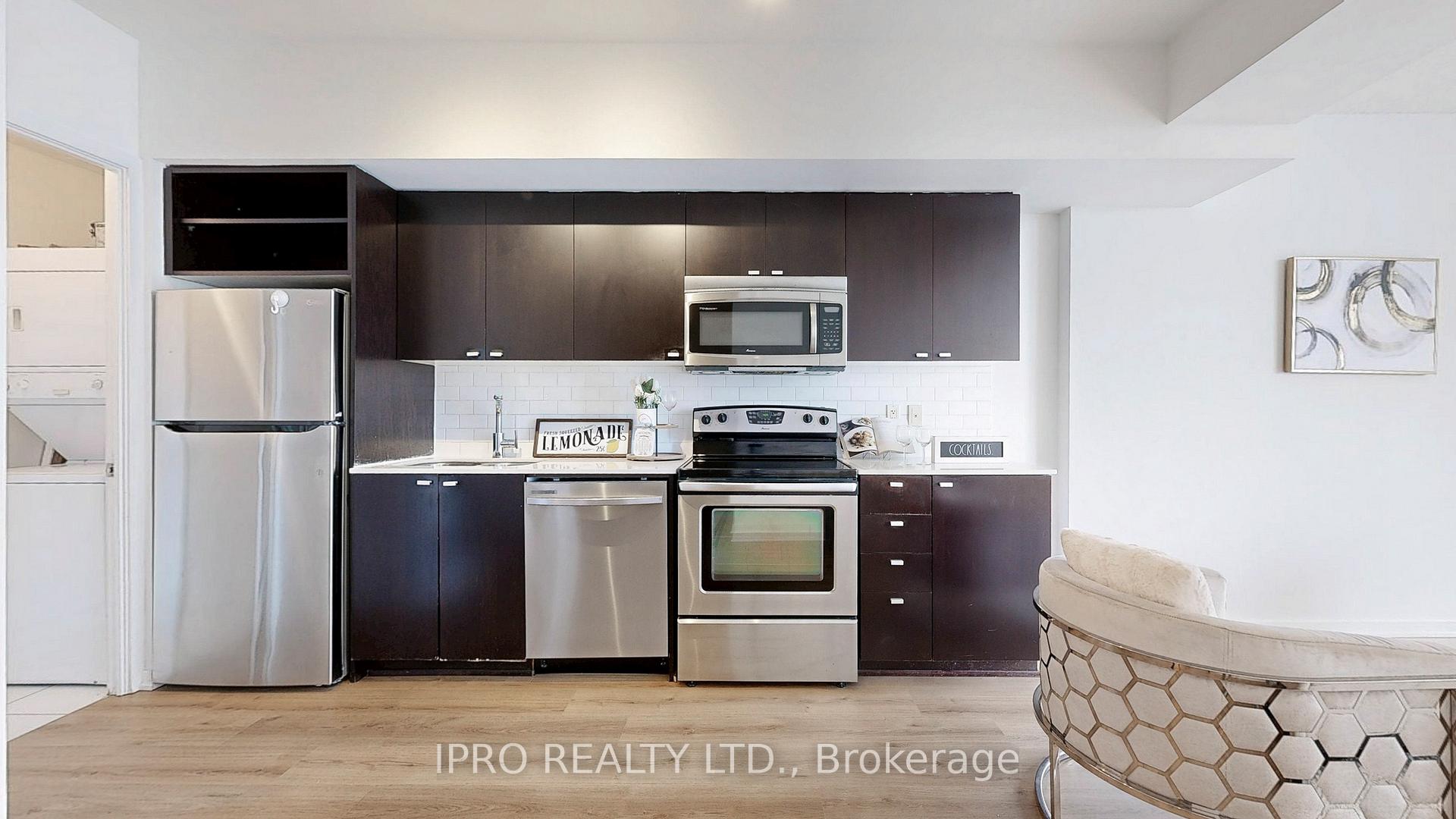 3 Bedrooms Condo at 103 The Queensway, Toronto For sale