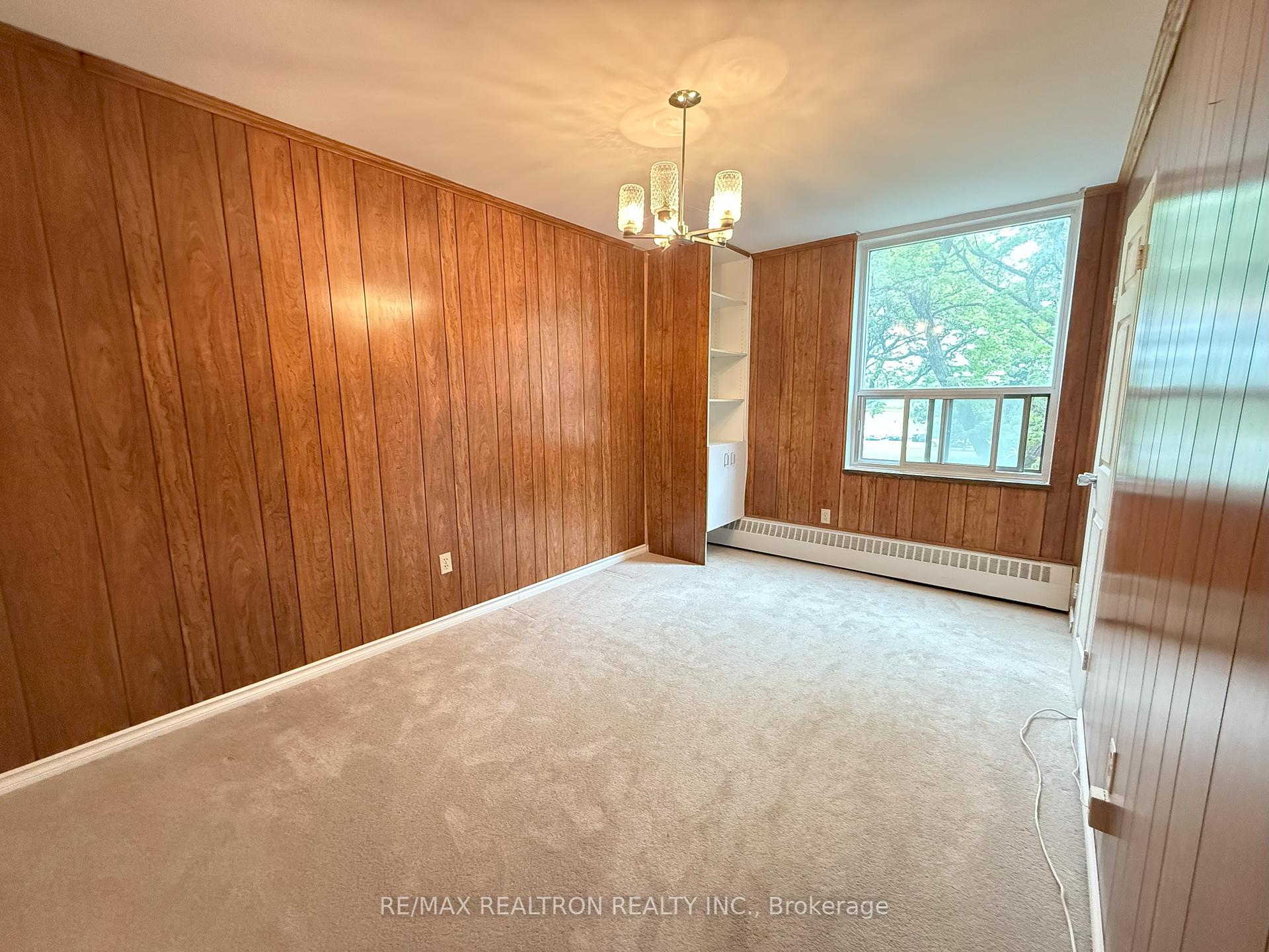 3 Bedrooms Condo at 1 Four Winds, Toronto For sale