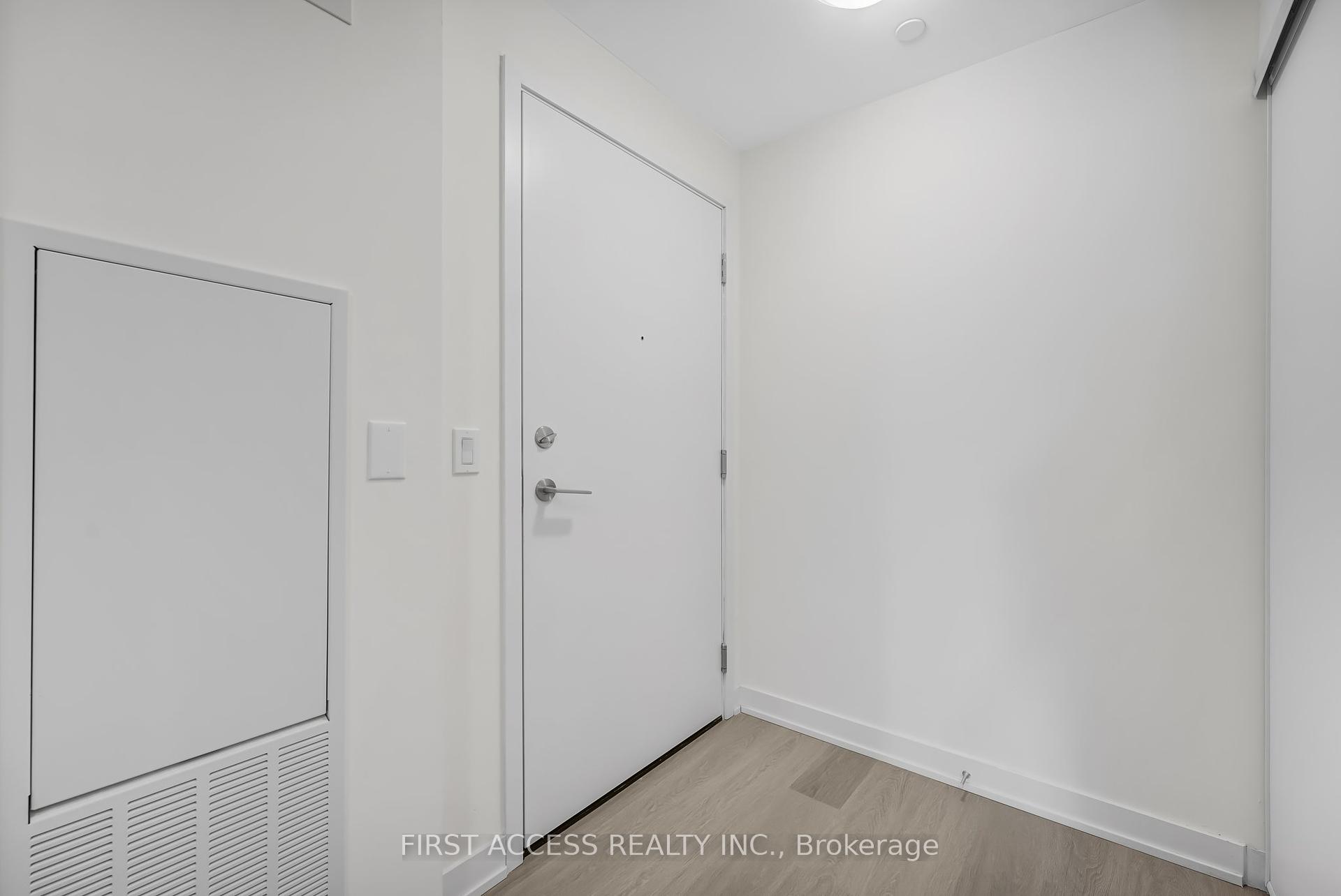 2 Bedrooms Condo at 859 The Queensway,  Toronto For sale
