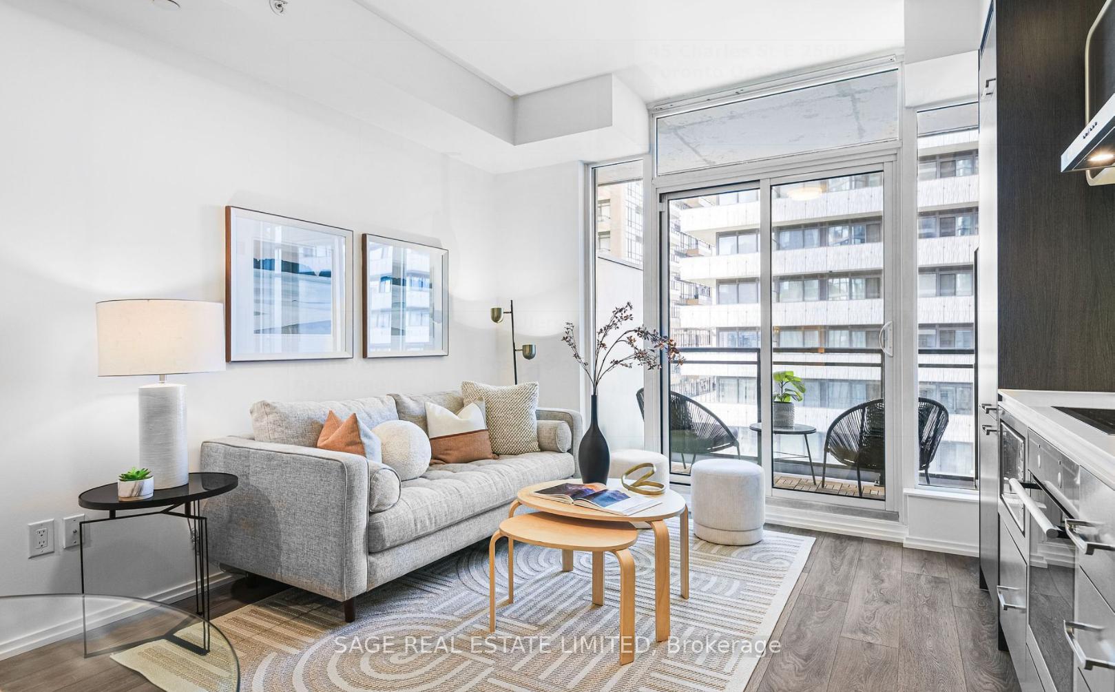1 Bedroom Condo at 45 Charles, Toronto For sale