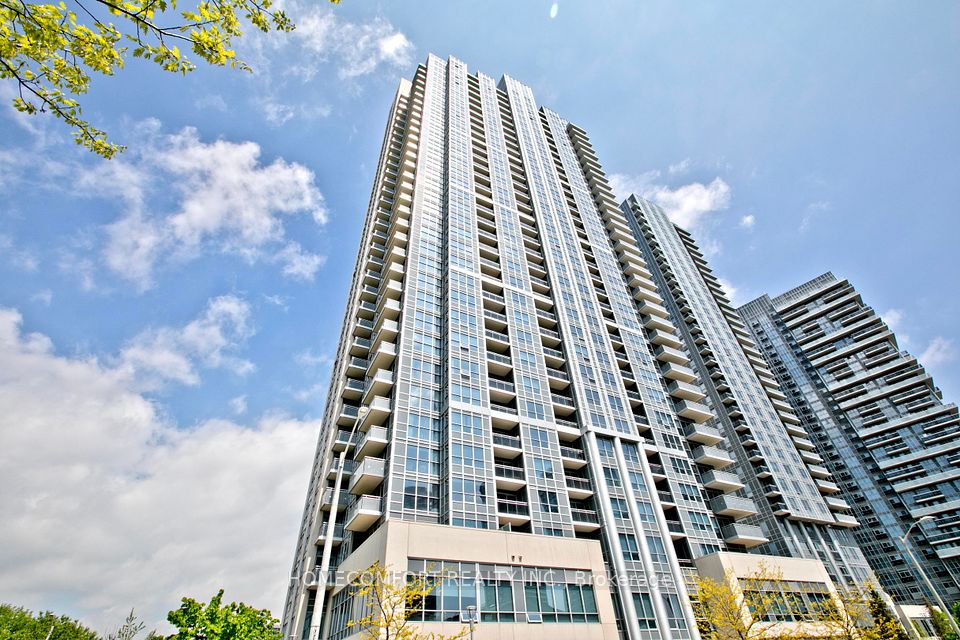 275 Village Green