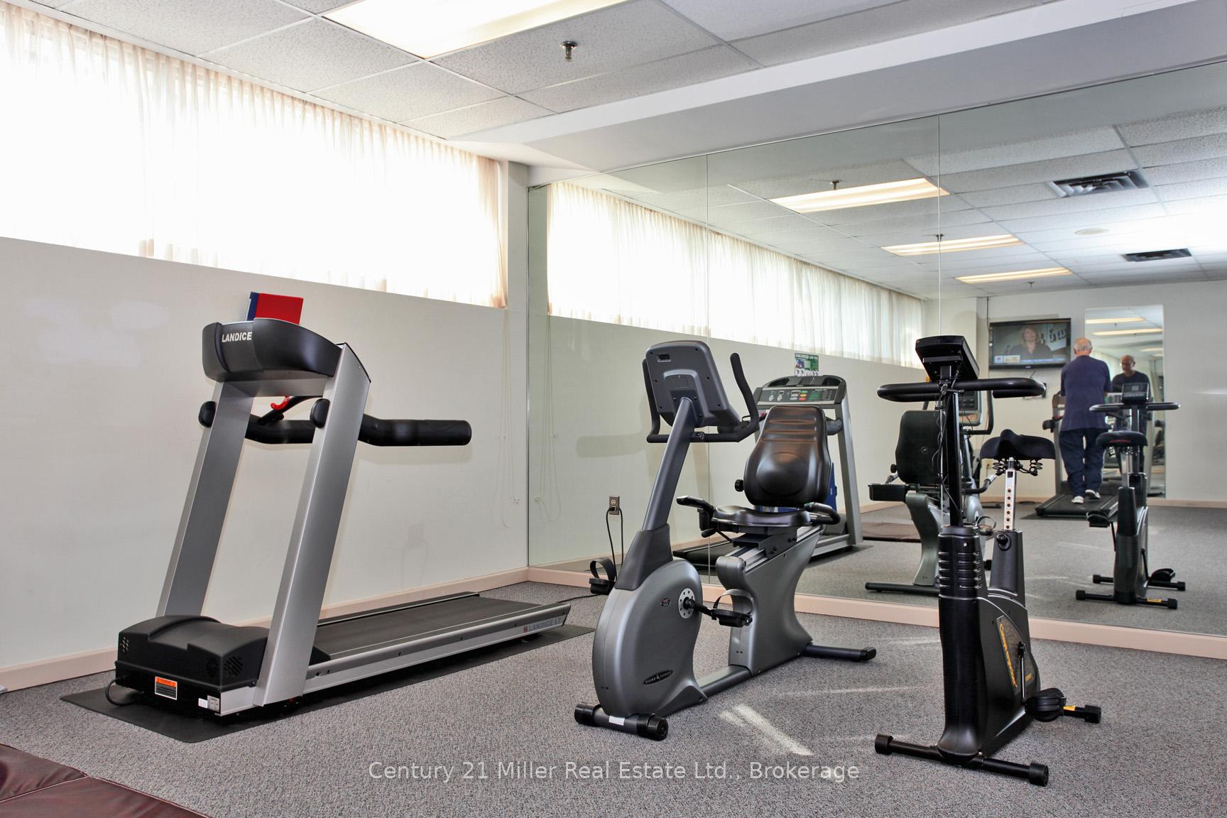 2 Bedrooms Condo at 2180 Marine, Oakville For sale