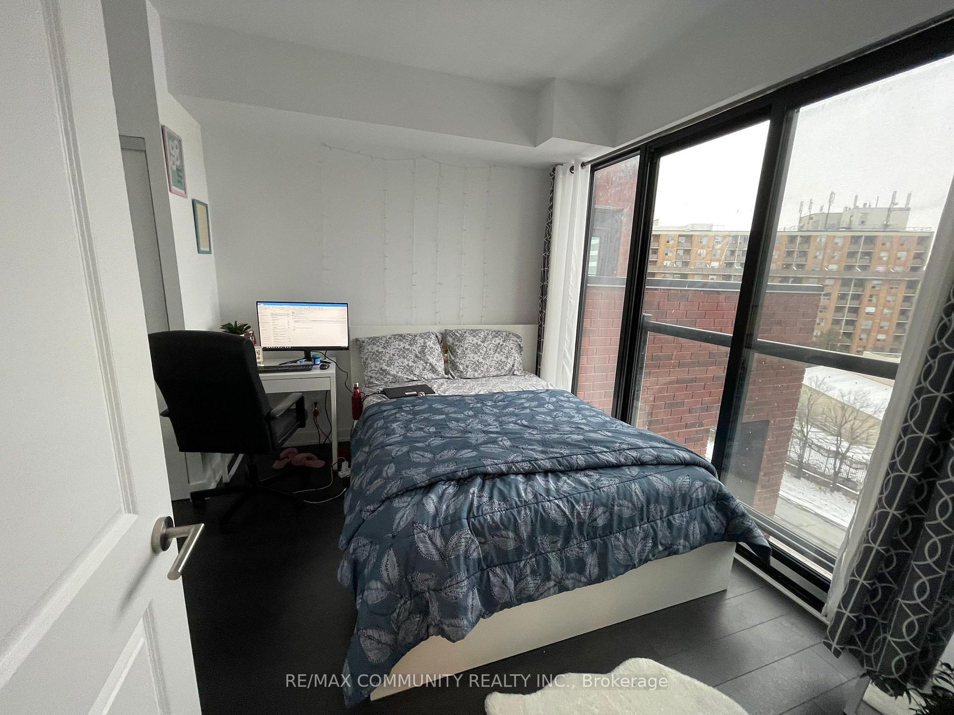 2 Bedrooms Condo at 2799 Kingston,  Toronto For sale