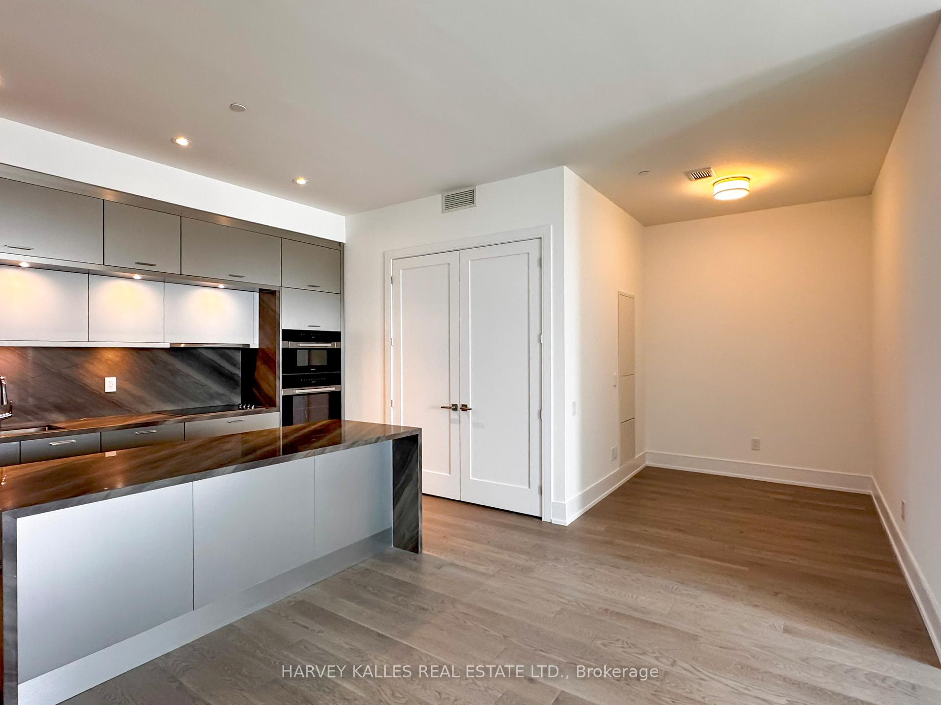 155 Merchants Wharf N/A 701