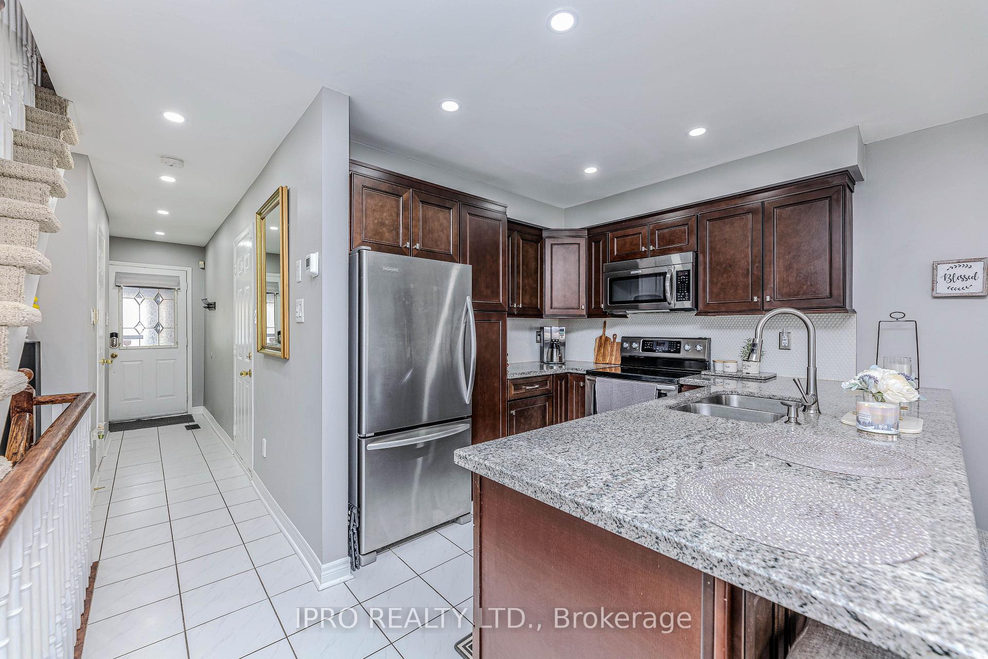 3 Bedrooms Condo at 78 Tania, Vaughan For sale