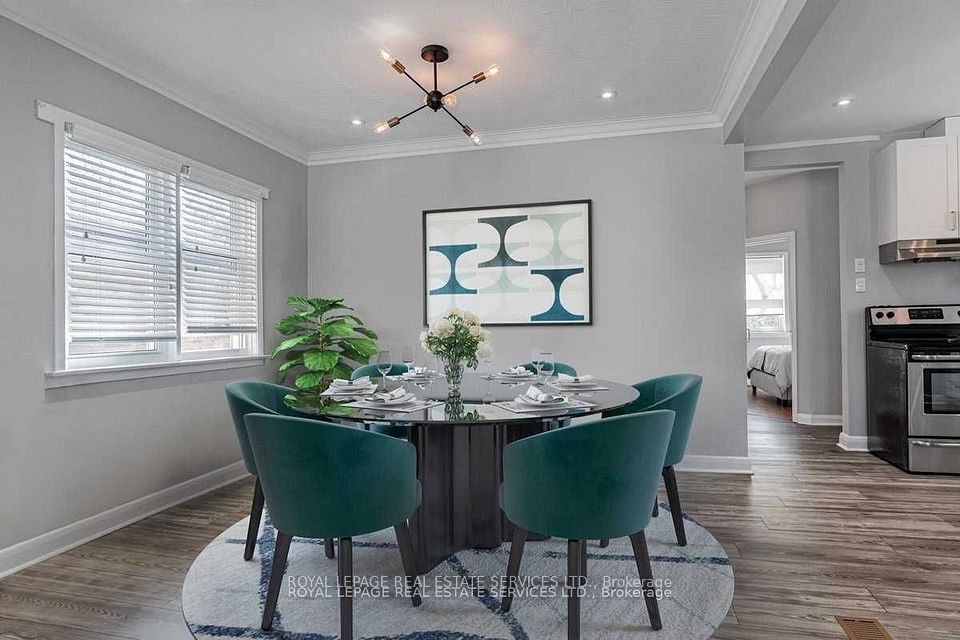 2289 Lawrence Avenue, Toronto, ON M9P 2A7