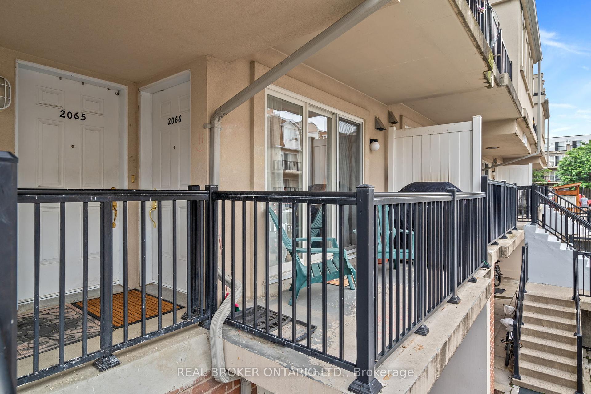 3 Bedrooms Condo at 3047 Finch, Toronto For sale