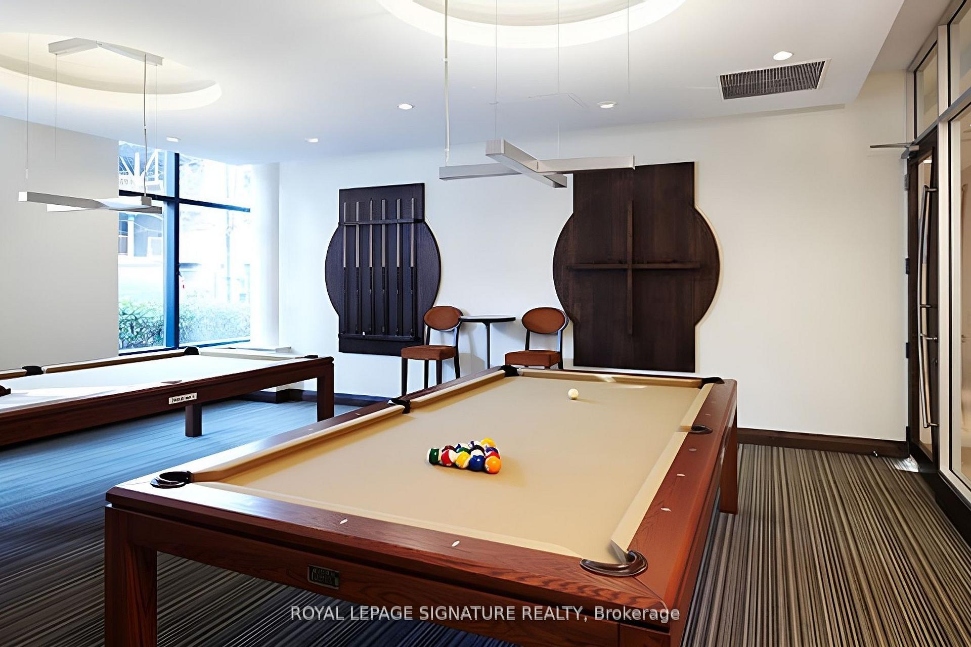 2 Bedrooms Condo at 600 Fleet, Toronto For sale