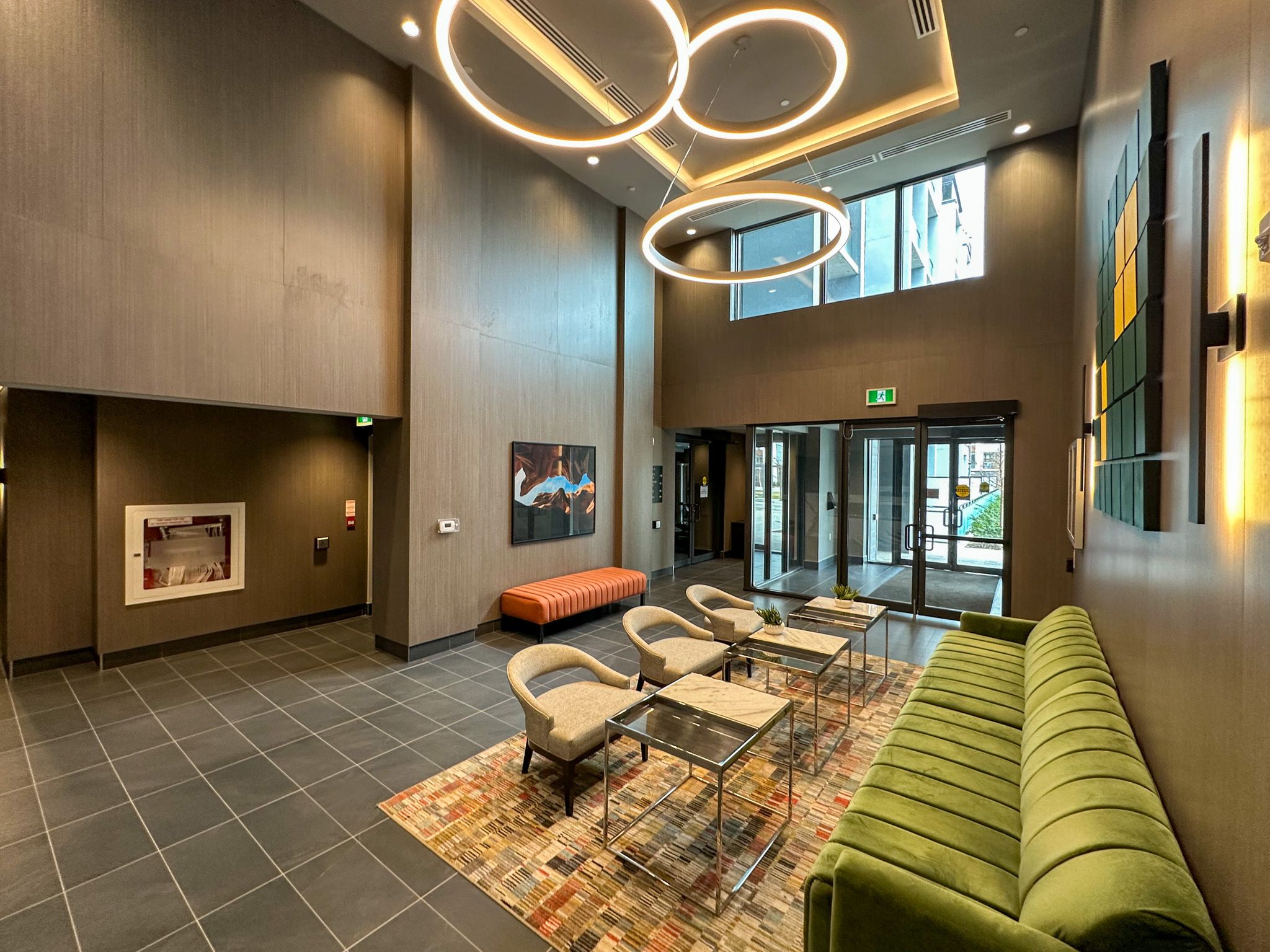 95 Dundas Street W 226