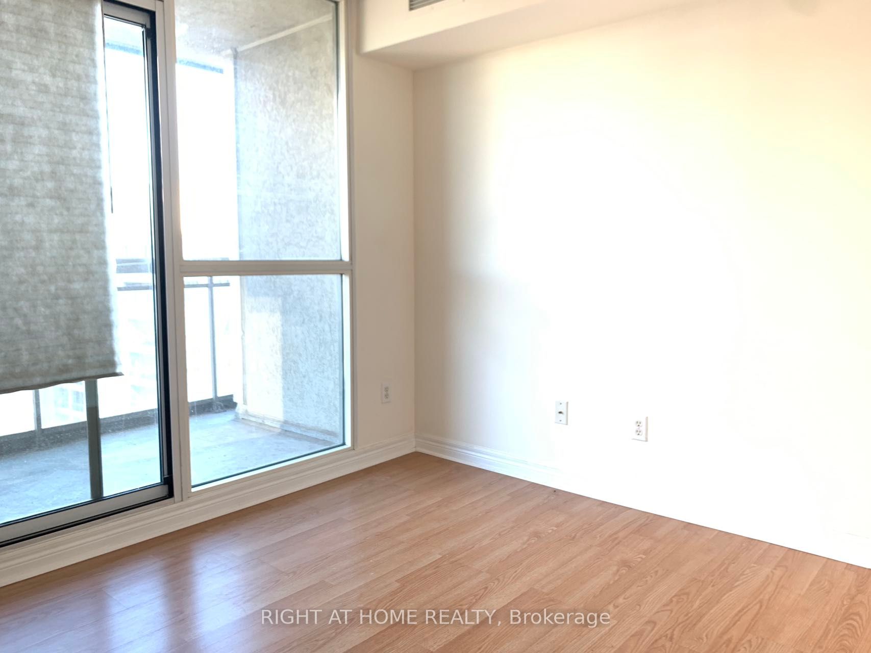 #1903 - 18 Parkview Avenue, Toronto, ON M2N 7H7