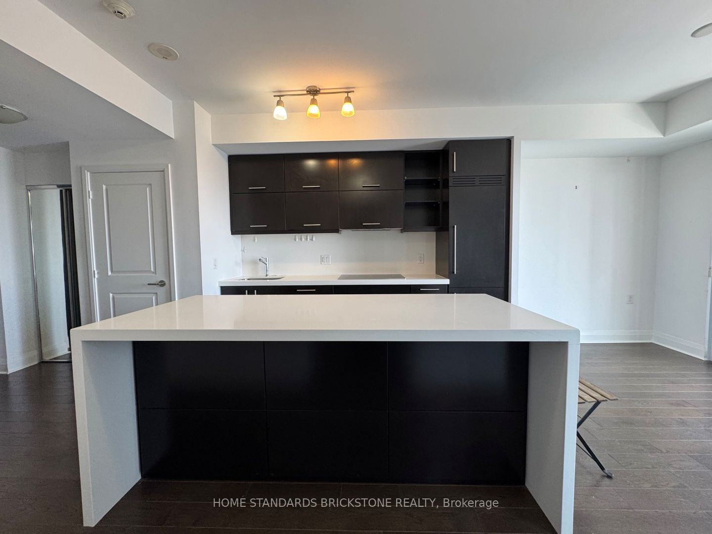 1080 Bay Street, #3411