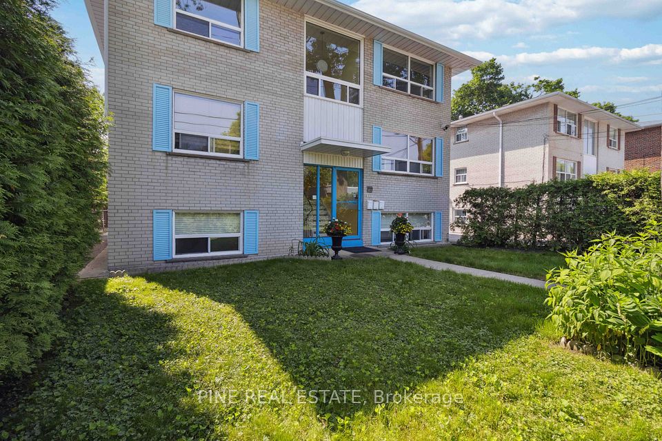 #3 - 19 Queen Street, Mississauga, ON L5H 1L5