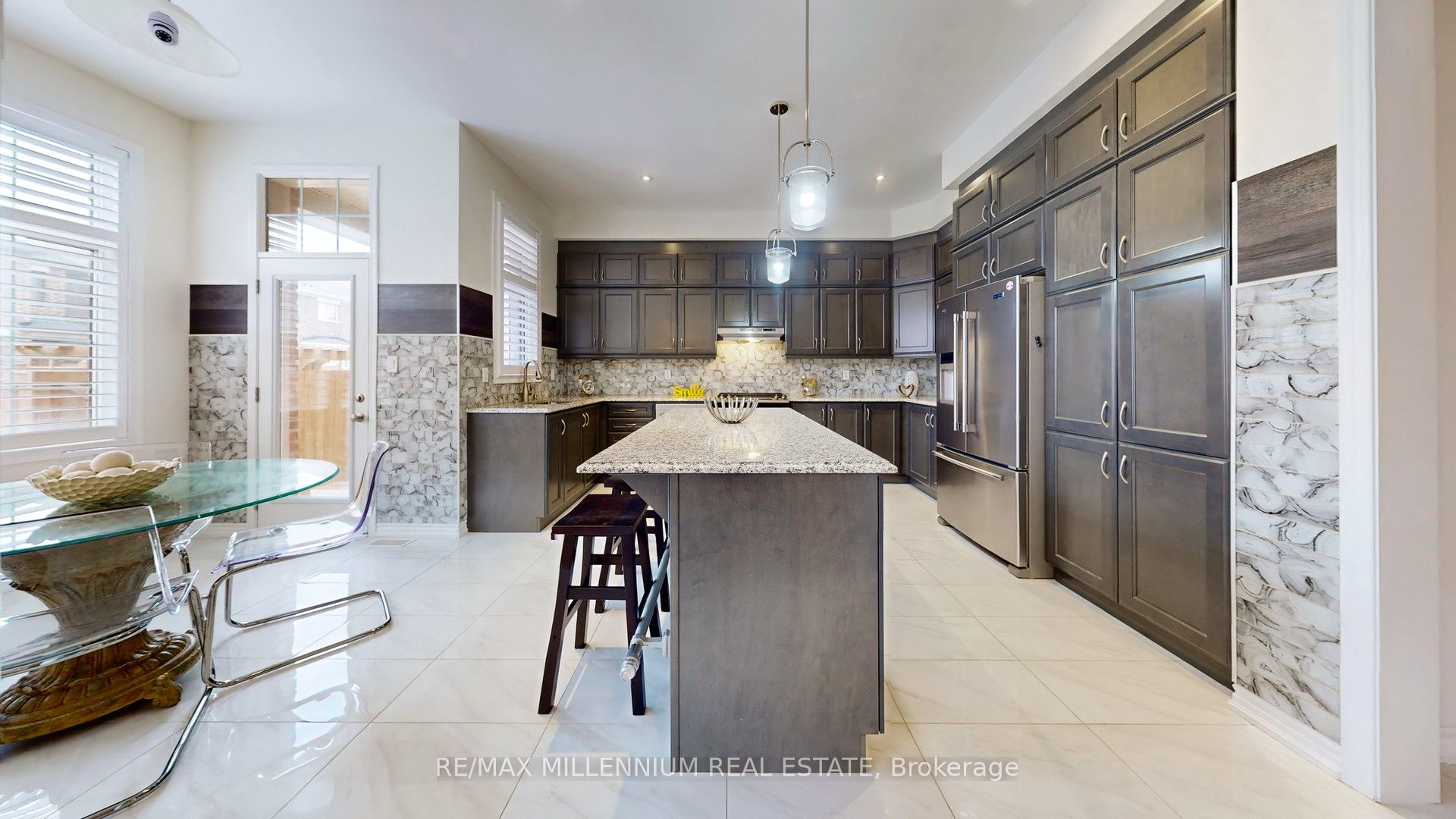 139 Pierre Berton Boulevard