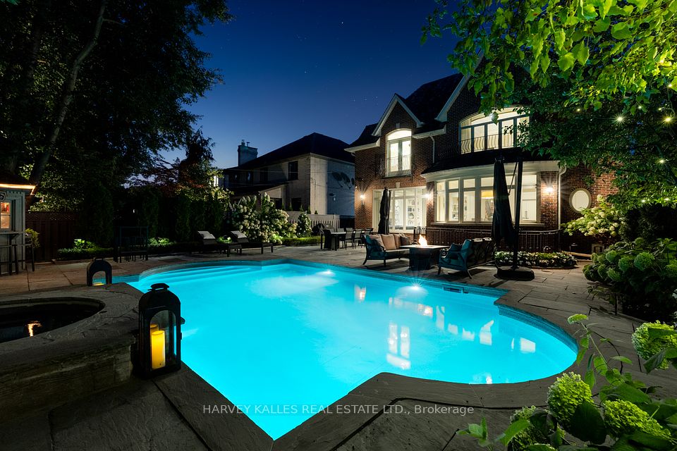 56 Munro Boulevard