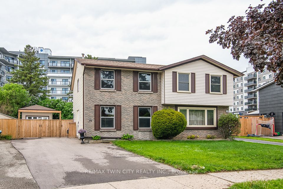 109 Selkirk
