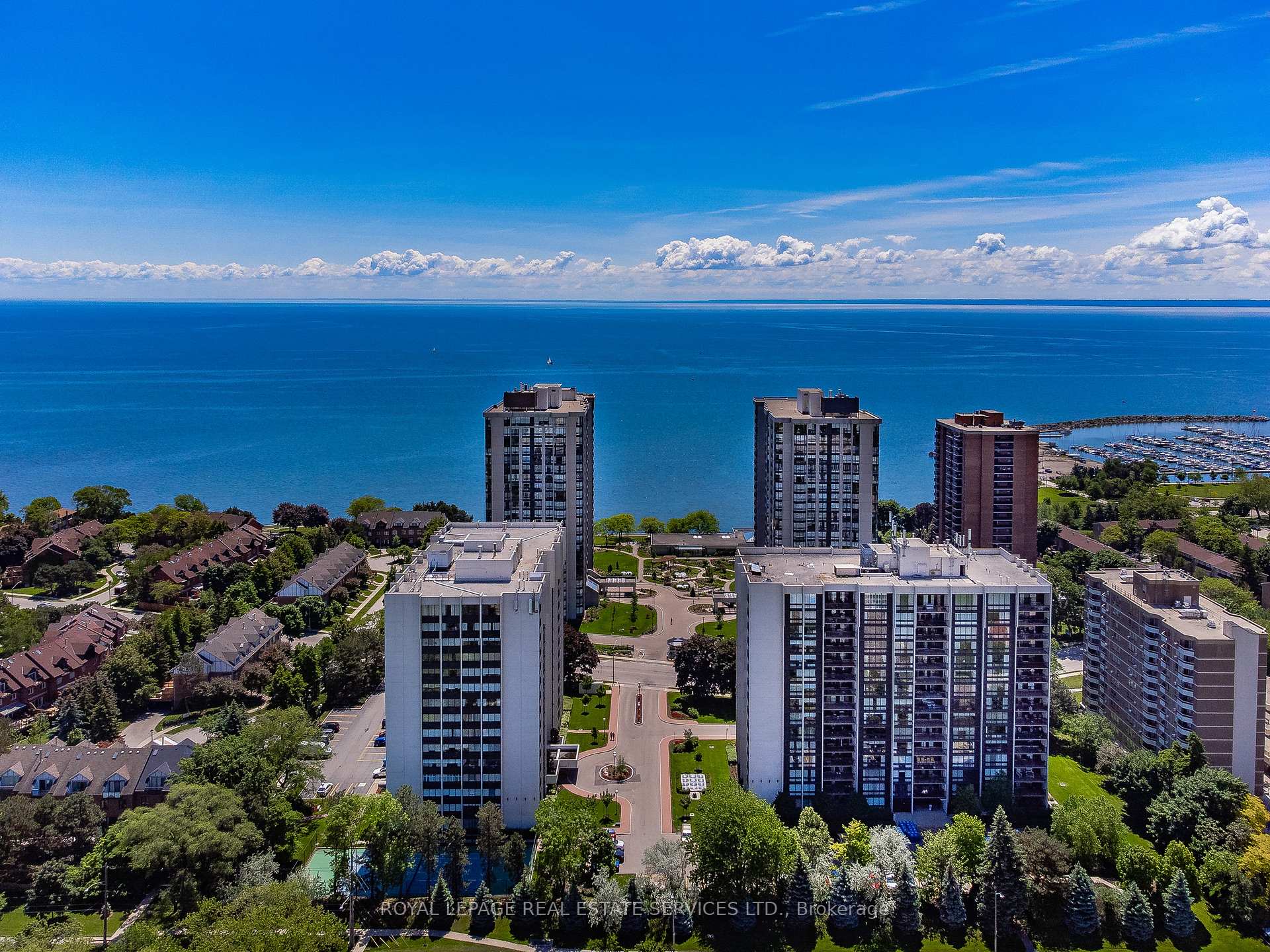 2 Bedrooms Condo at 2185 Marine,  Oakville For sale